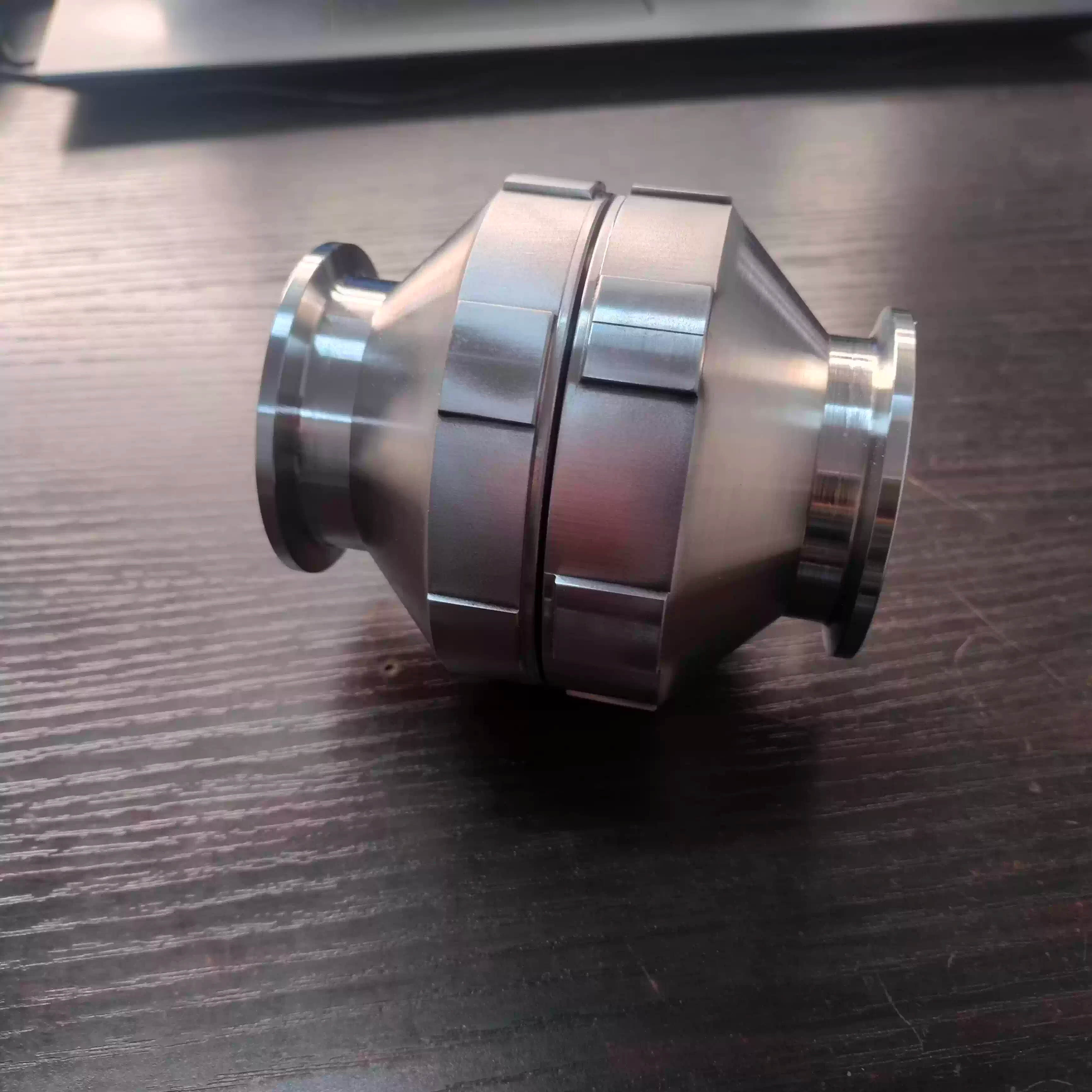 EDWARDS Spherical Stainless Steel Vacuum Pump Exhaust Valve KFISO Check Valve Vacuum Check Valve One-Way Valve